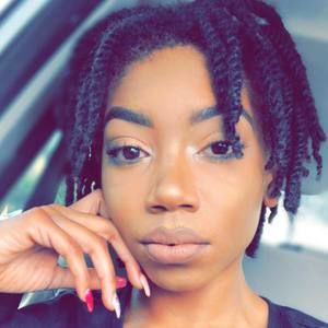 Meet your Posher, Rodrianna